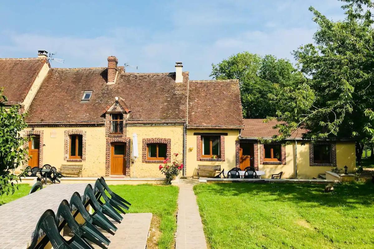 Les Gites De La Maison Lierue Thiron-Gardais Exteriér fotografie